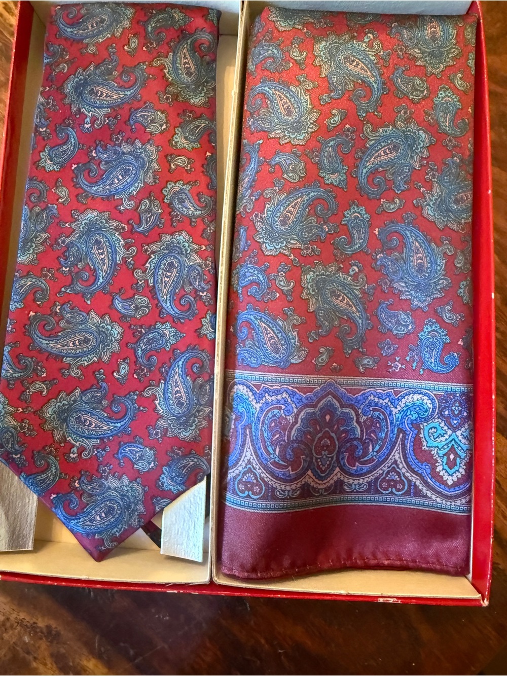 Men's Burgundy Paisley Tie and Pocket Square Set - Picture 2 of 5